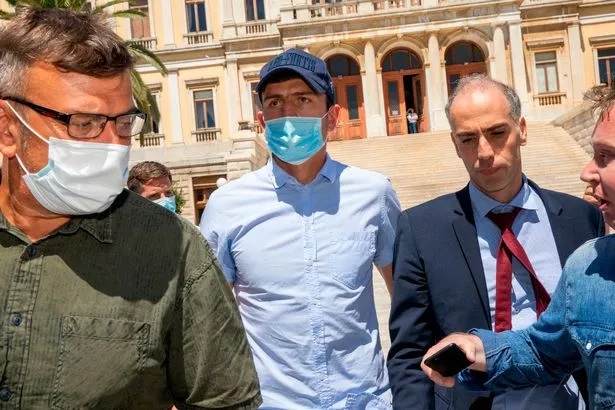 Sao MU chưa thể kh&aacute;ng &aacute;n 21 th&aacute;ng t&ugrave; v&igrave; h&agrave;nh hung cảnh s&aacute;t Hy Lạp - Ảnh 1