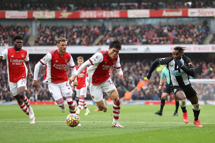Ph&acirc;n t&iacute;ch k&egrave;o hiệp 1 Arsenal vs Newcastle, 2h45 ng&agrave;y 4/1