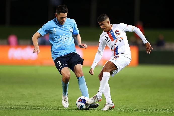 Ph&acirc;n t&iacute;ch k&egrave;o hiệp 1 Newcastle Jets vs Sydney, 11h ng&agrave;y 1/1