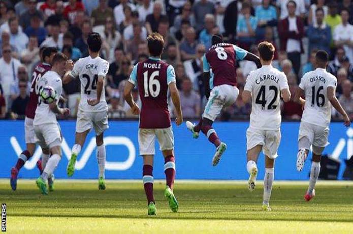 Ph&acirc;n t&iacute;ch k&egrave;o hiệp 1 Swansea vs Burnley, 22h ng&agrave;y 2/1