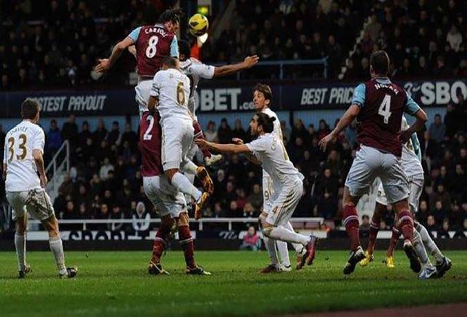 Soi k&egrave;o phạt g&oacute;c Swansea vs Burnley, 22h ng&agrave;y 2/1