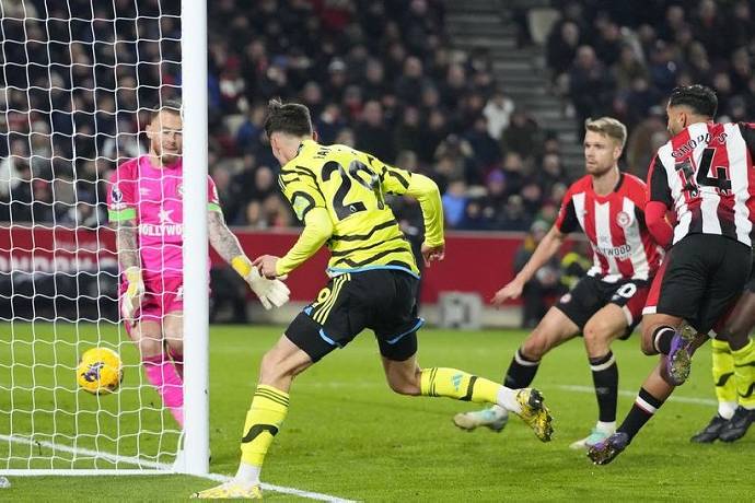 Si&ecirc;u m&aacute;y t&iacute;nh dự đo&aacute;n Brentford vs Arsenal, 0h30 ng&agrave;y 2/1