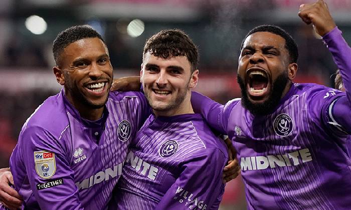 K&egrave;o v&agrave;ng b&oacute;ng đ&aacute; Sheffield United vs Leicester, 00h30 ng&agrave;y 2/1: The Blades đ&aacute;ng tin