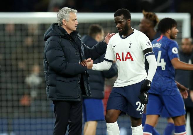 Ndombele t&iacute;nh chuyện rời Tottenham do sợ Mourinho 'đ&igrave;'