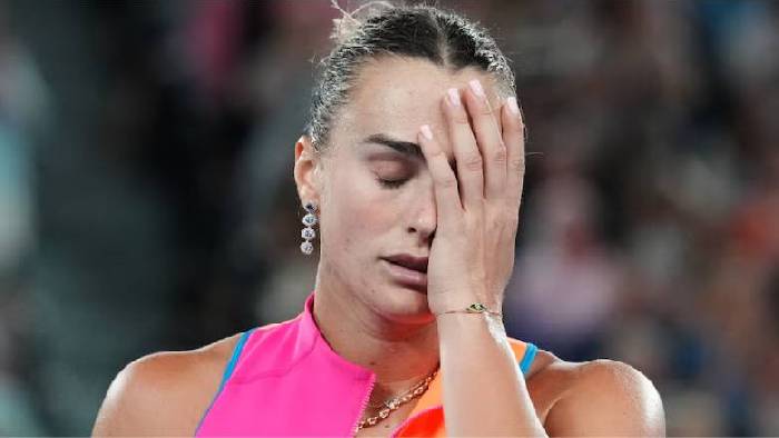 Sabalenka n&oacute;i g&igrave; khi để thua Rybakina trong trận chung kết &Uacute;c Mở rộng?