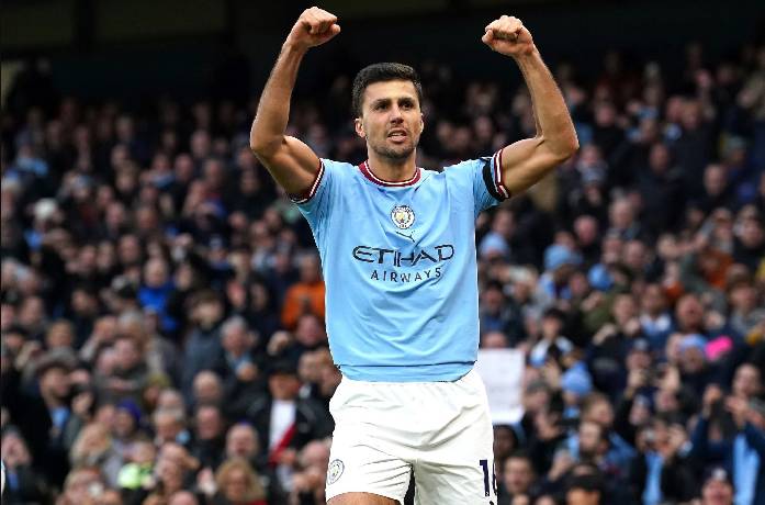 Man City đ&oacute;n tin vui từ Rodri