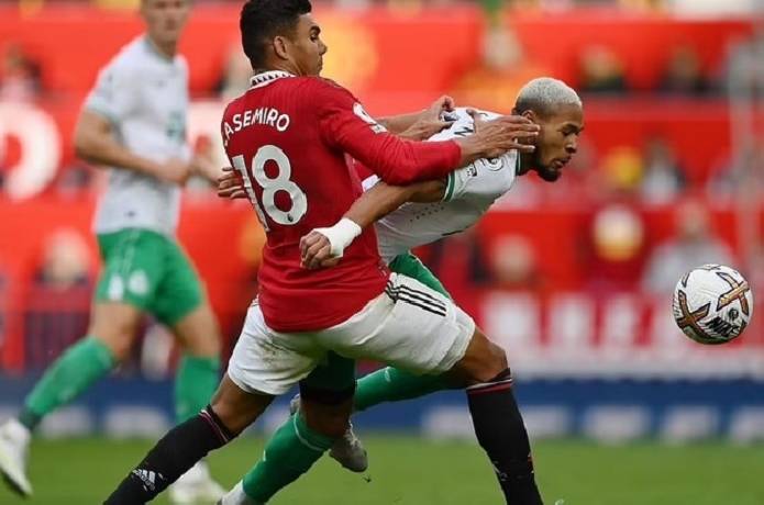 Ph&acirc;n t&iacute;ch k&egrave;o hiệp 1 Newcastle vs MU, 22h30 ng&agrave;y 2/4