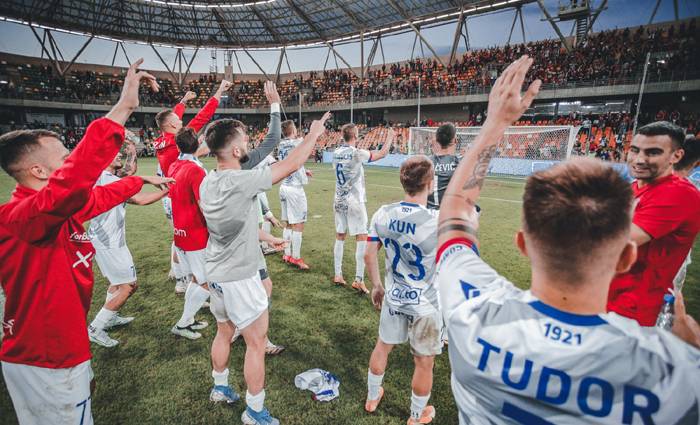 Nhận định, soi k&egrave;o Lech Poznan vs Rakow, 21h ng&agrave;y 2/5