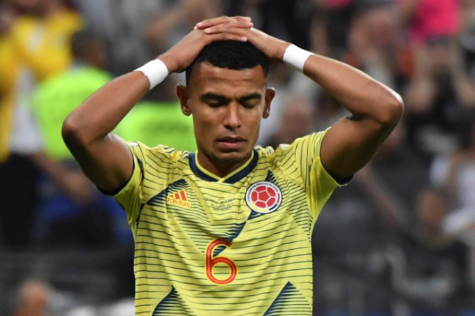 William Tesillo của ĐT Colombia bị dọa giết v&igrave; s&uacute;t hỏng quả 11m