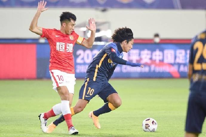 Ph&acirc;n t&iacute;ch k&egrave;o hiệp 1 Kitchee vs Guangzhou FC, 21h00 ng&agrave;y 3/7