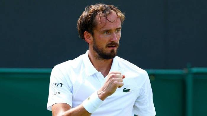 Medvedev thua sốc đối thủ hạng 64 thế giới ở v&ograve;ng 1 Wimbledon 2025