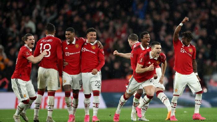 M.U bất ngờ đưa ' tiểu hộ ph&aacute;p' cao hơn cả Maguire v&agrave;o tầm ngắm