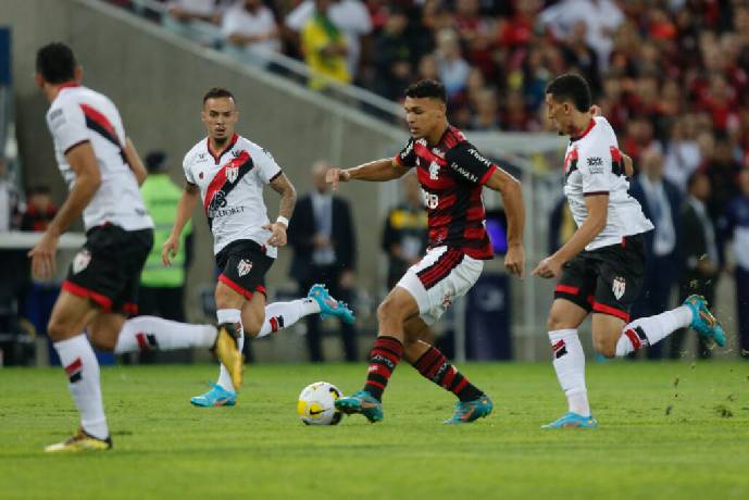 Soi k&egrave;o phạt g&oacute;c Atletico/GO vs Sao Paulo, 7h30 ng&agrave;y 2/9