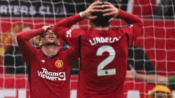 Người s&aacute;ng nhất của M.U: 'Mọi thứ như thể đều chống lại ch&uacute;ng t&ocirc;i'