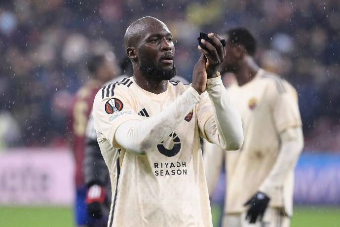 Lukaku từ người h&ugrave;ng h&oacute;a tội đồ khiến Roma gặp kh&oacute;