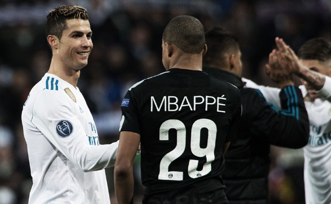 Mbappe th&ocirc;i ngưỡng mộ Ronaldo, tự thần tượng bản th&acirc;n