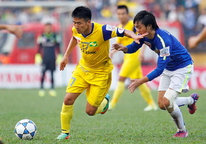 SLNA tăng cường sức mạnh tuyến giữa bằng 'đứa con thất lạc' Quang T&igrave;nh