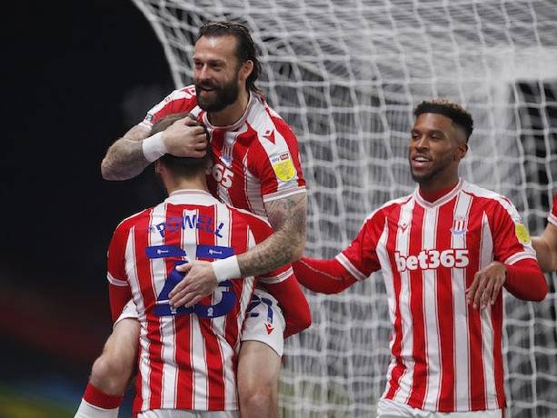 Nhận định, soi k&egrave;o Stoke vs Preston, 22h00 ng&agrave;y 3/1