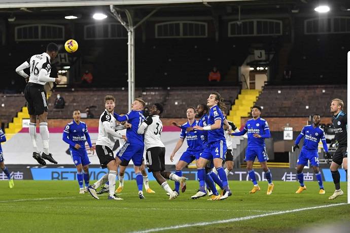 Soi k&egrave;o phạt g&oacute;c Leicester vs Fulham, 2h45 ng&agrave;y 4/1