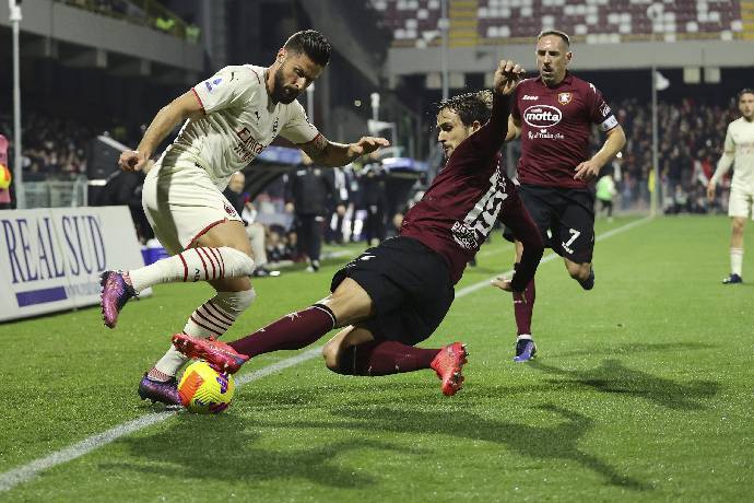 Tỷ lệ k&egrave;o nh&agrave; c&aacute;i Salernitana vs AC Milan mới nhất, 18h30 ng&agrave;y 4/1