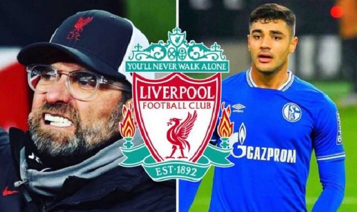 HLV Klopp t&acirc;ng bốc t&acirc;n binh Ozan Kabak l&ecirc;n m&acirc;y