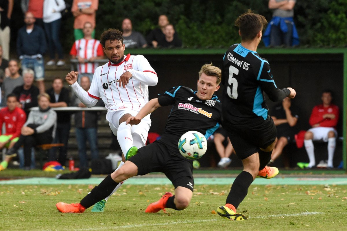 Nhận định b&oacute;ng đ&aacute; Saarbrucken vs Fortuna Dusseldorf, 0h30 ng&agrave;y 4/3