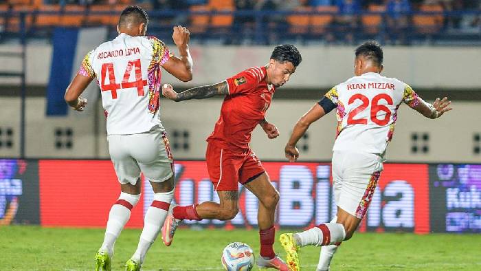 Nhận định, soi k&egrave;o Borneo vs Persis Solo, 20h30 ng&agrave;y 2/3: V&ugrave;ng l&ecirc;n chống trả