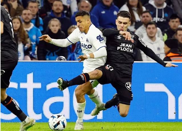 Đội h&igrave;nh ra s&acirc;n ch&iacute;nh thức Lille vs Lorient, 18h ng&agrave;y 2/4