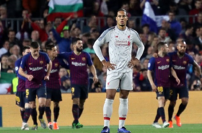 Messi đ&atilde; biến 'trung vệ hay nhất thế giới' th&agrave;nh g&atilde; hề