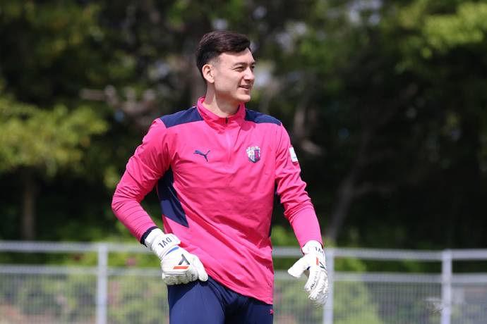 Đặng Văn L&acirc;m 'mất t&iacute;ch', Cerezo Osaka chia điểm trận derby