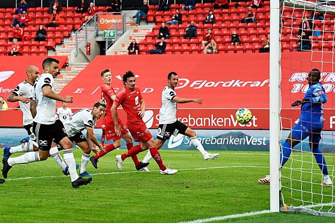 Soi k&egrave;o phạt g&oacute;c Rosenborg vs Brann, 23h00 ng&agrave;y 3/5