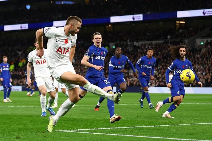Soi k&egrave;o phạt g&oacute;c Chelsea vs Tottenham, 1h30 ng&agrave;y 3/5