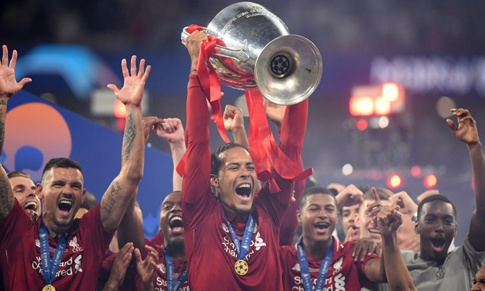 Liverpool v&ocirc; địch C&uacute;p C1: Thi&ecirc;n đường thứ 6 v&agrave; chiến quả đầu ti&ecirc;n