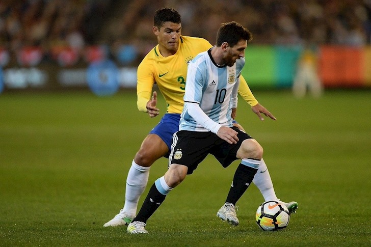 Lịch sử đối đầu Brazil vs Argentina: 'Qu&acirc;n tử trả th&ugrave; 10 năm chưa muộn'