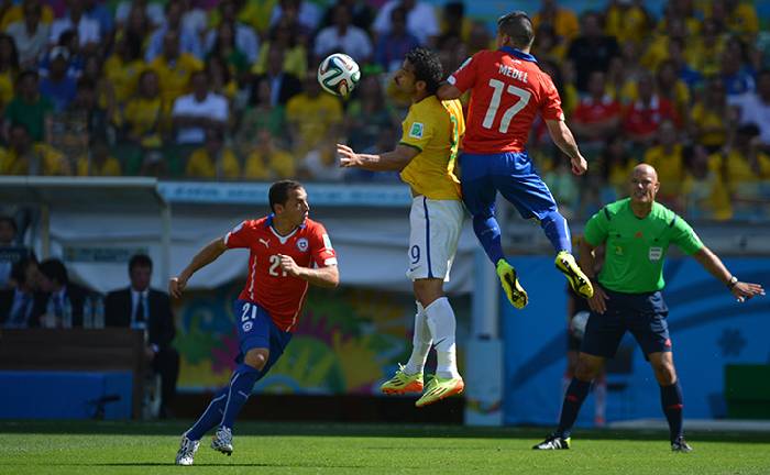 Dự đo&aacute;n, soi k&egrave;o thẻ v&agrave;ng Brazil vs Chile, 7h ng&agrave;y 3/7