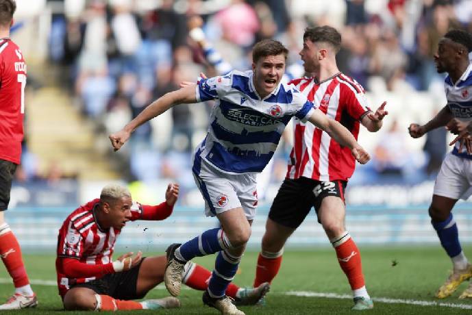 Nhận định, soi k&egrave;o Lincoln City vs Reading, 21h00 ng&agrave;y 2/8: Khởi đầu thuận lợi