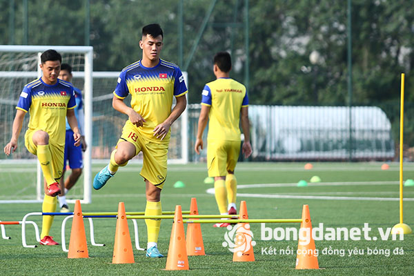 Tin đội tuyển b&oacute;ng đ&aacute; Việt Nam h&ocirc;m nay 2/10: HLV Park kh&ocirc;ng chỉ đạo U22 VN đấu U22 UAE