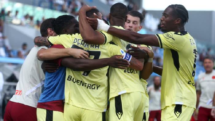 Soi k&egrave;o phạt g&oacute;c Verona vs Udinese, 1h45 ng&agrave;y 4/10