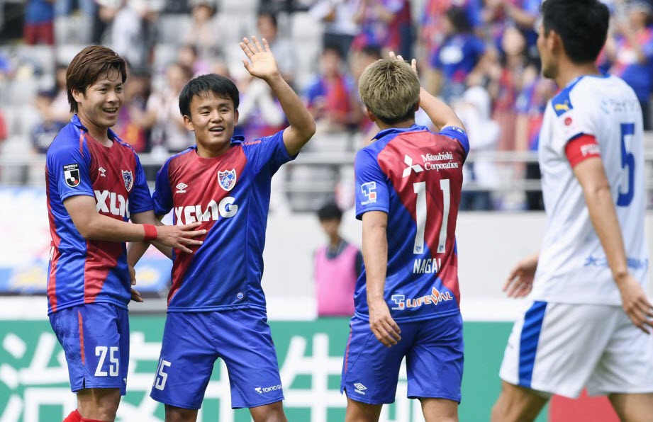 Nhận định Yokohama vs Oita Trinita, 14h00 ng&agrave;y 3/11