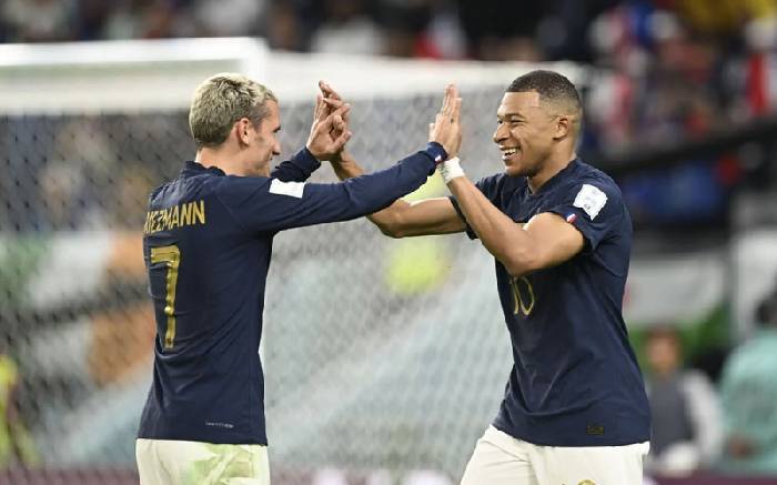 Soi k&egrave;o phạt g&oacute;c Ph&aacute;p vs Ba Lan, 22h ng&agrave;y 4/12