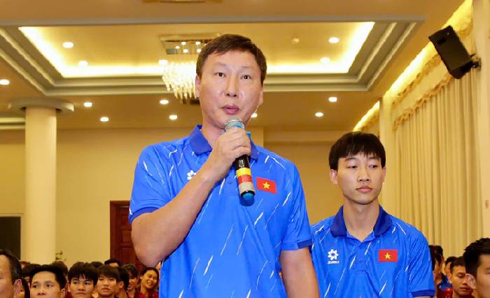 HLV Kim Sang Sik: L&agrave;o đ&atilde; mạnh l&ecirc;n, nhưng 3 điểm sẽ trong tay U22 Việt Nam