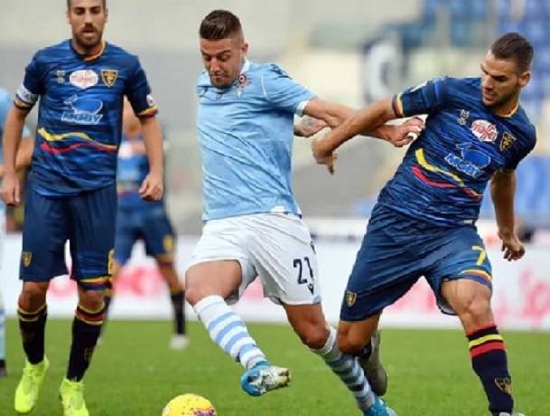 Soi k&egrave;o phạt g&oacute;c Lecce vs Lazio, 22h30 ng&agrave;y 4/1