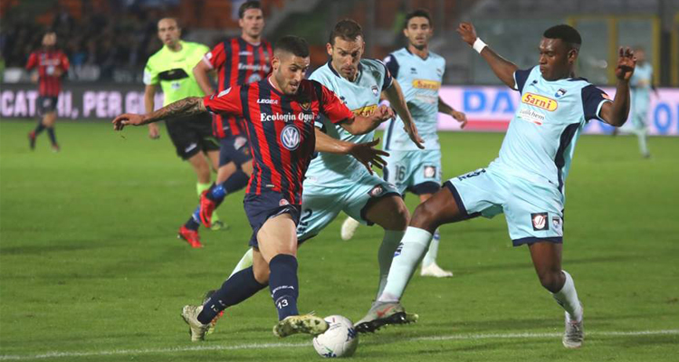 Nhận định Pescara vs Cosenza Calcio 1914, 3h00 ng&agrave;y 4/2