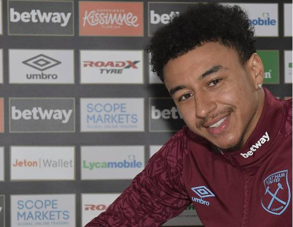 David Moyes tin d&ugrave;ng Jesse Lingard trước đại chiến với MU?