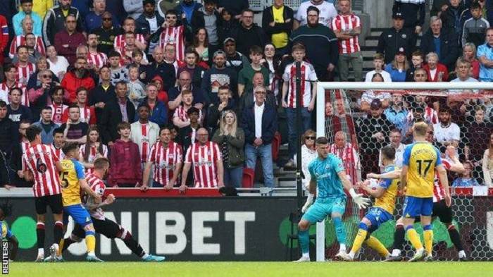 Ph&acirc;n t&iacute;ch k&egrave;o hiệp 1 Brentford vs Southampton, 22h ng&agrave;y 4/2