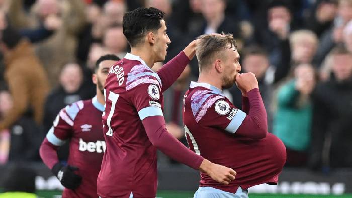 Ph&acirc;n t&iacute;ch k&egrave;o hiệp 1 Newcastle vs West Ham, 0h30 ng&agrave;y 5/2