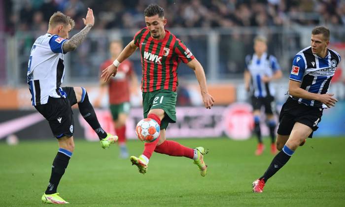 Dự đo&aacute;n, soi k&egrave;o thẻ v&agrave;ng Bielefeld vs Augsburg, 2h30 ng&agrave;y 5/3