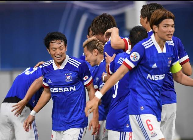 Soi k&egrave;o phạt g&oacute;c Shanghai Port vs Yokohama Marinos, 19h00 ng&agrave;y 4/3: Chủ nh&agrave; l&eacute;p vế