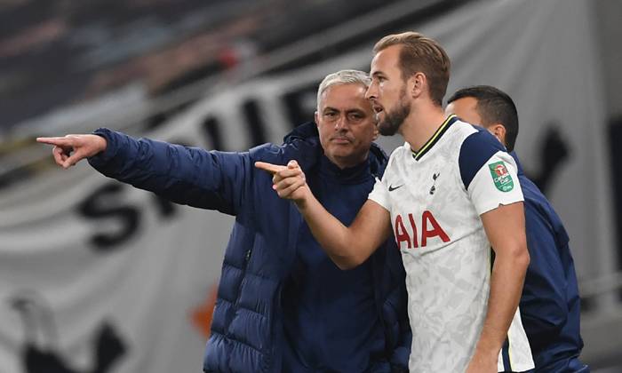 Jose Mourinho chỉ ra l&yacute; do khiến Harry Kane chưa thể rời Tottenham