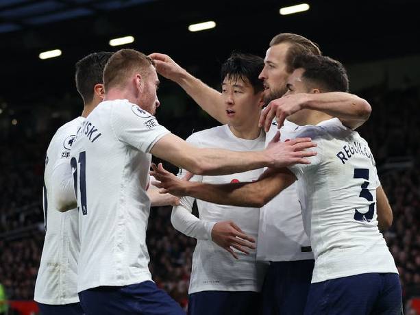 Đội h&igrave;nh ra s&acirc;n ch&iacute;nh thức Tottenham vs Newcastle, 22h30 ng&agrave;y 3/4